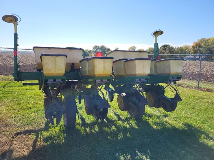 john-deere-7000-image-5