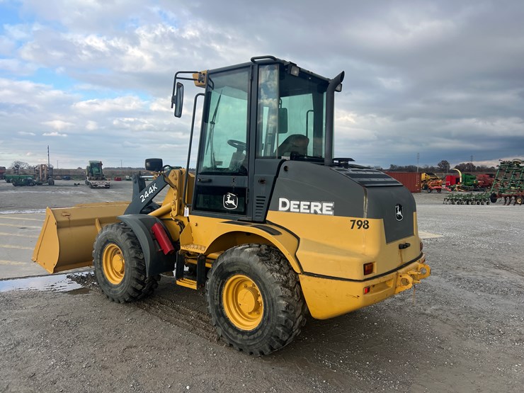 deere-244k-image-14