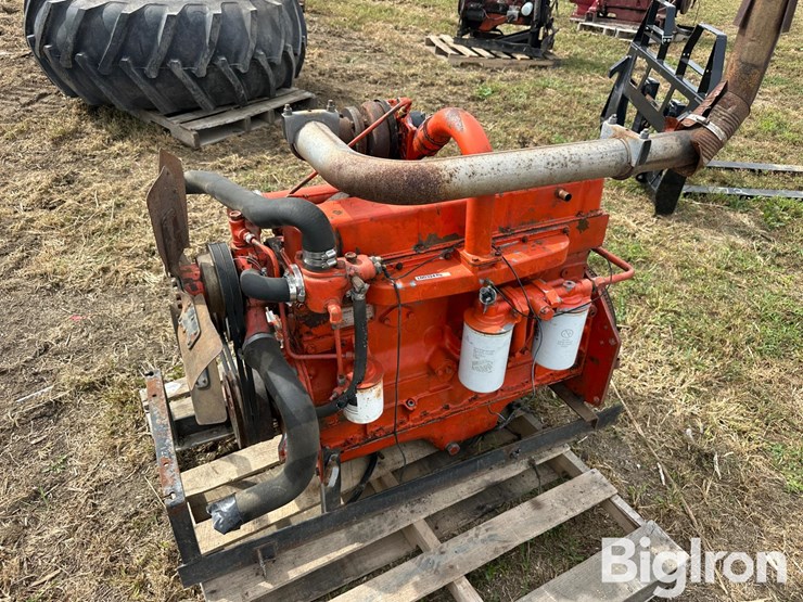 allis-chalmers-2900-image-1