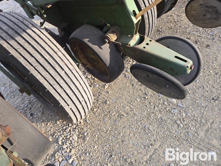 john-deere-7000-image-14