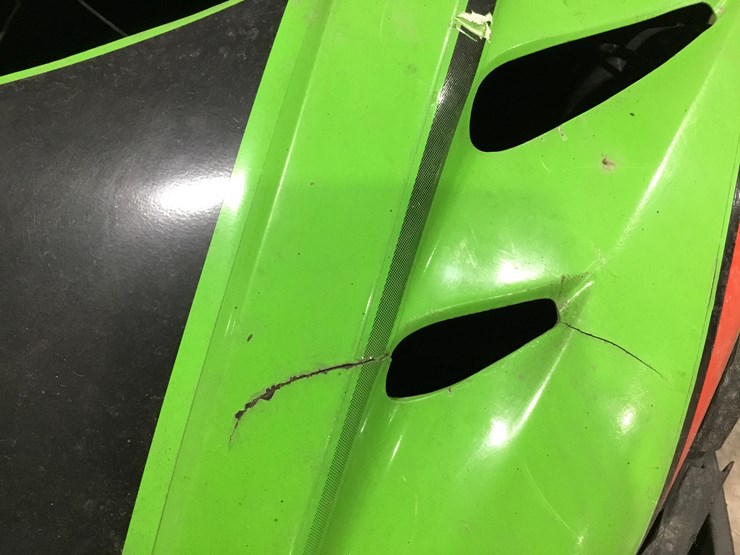 #2352-•-artic-cat-370-snowmobile*-image-9