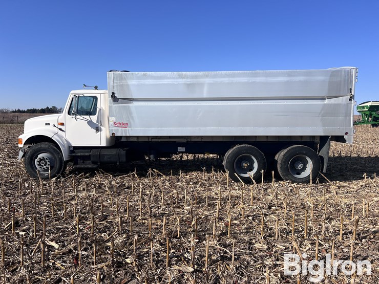 international-4900-image-8