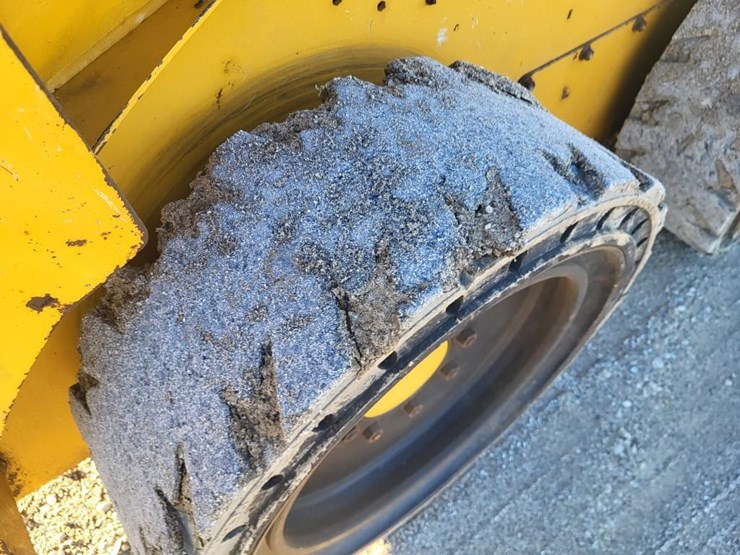 2018-deere-314g-image-29