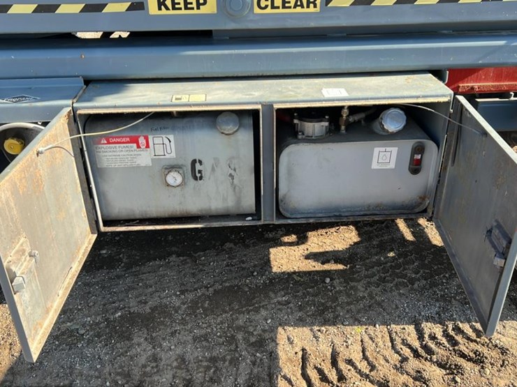 skyjack-sj8243rt-image-14