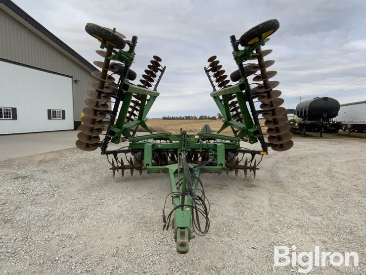 john-deere-630-image-2