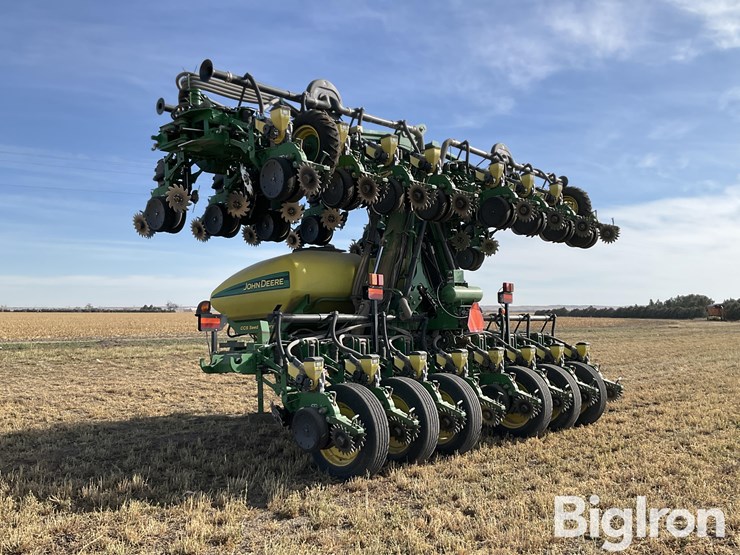 2012-john-deere-dr24-image-7