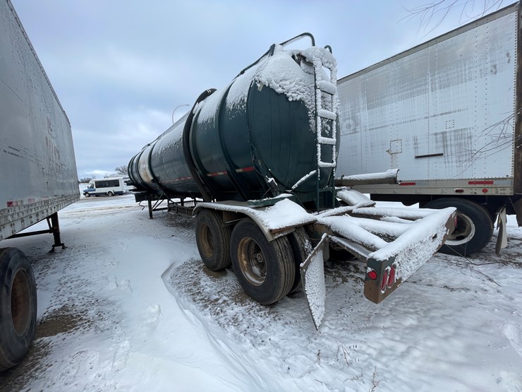 #1148-•-1967-tanker-trailer-(has-mn-title)-image-2