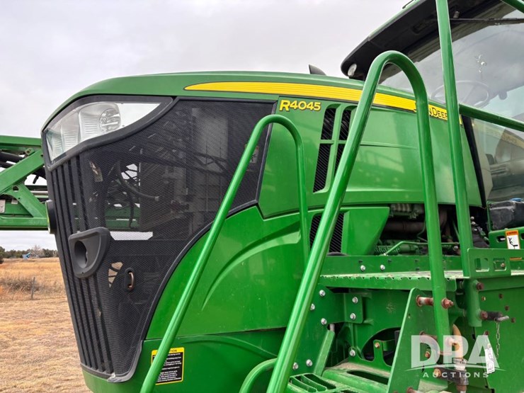 john-deere-r4045-image-41