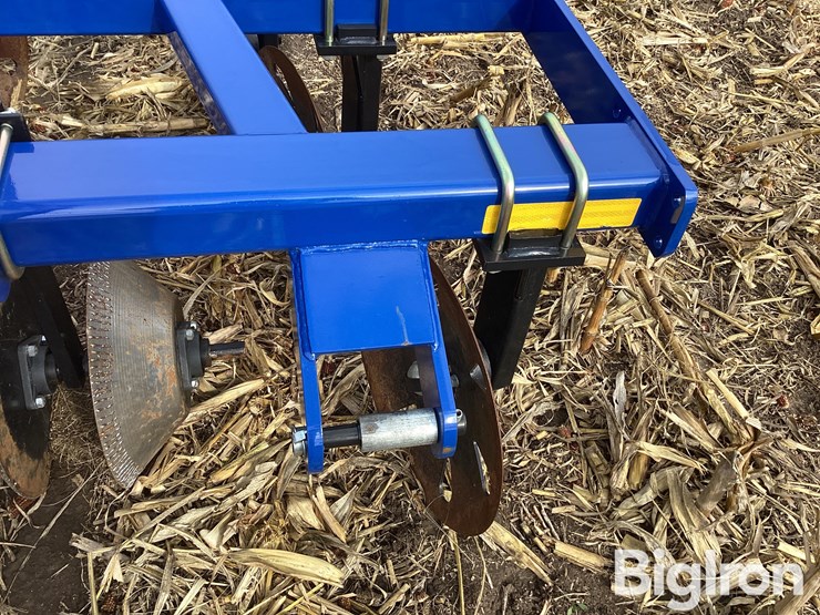 2023-unverferth-trackmaster-ii-pivot-track-closer-image-13