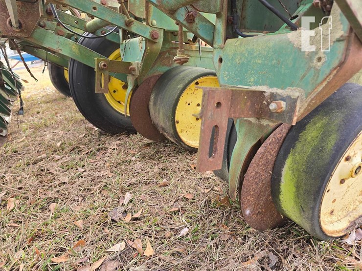 john-deere-7100-image-13