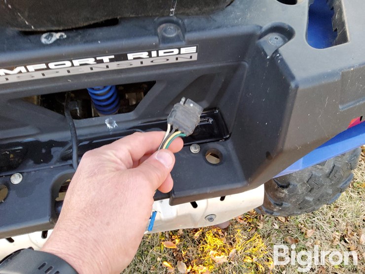 polaris-sportsman-touring-550-eps-image-14