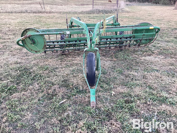 john-deere-672-image-2