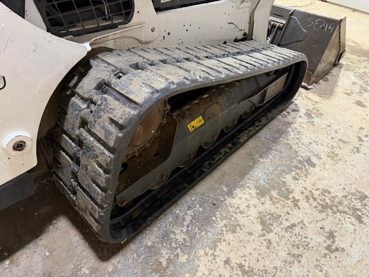 bobcat-t740-image-17