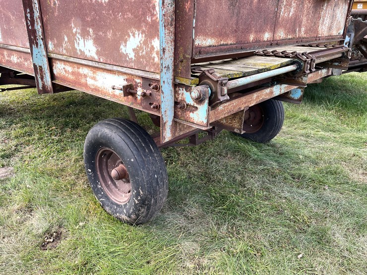 #200-•-forage-king-14"-chopper-box-(boyceville,-wi)-image-29