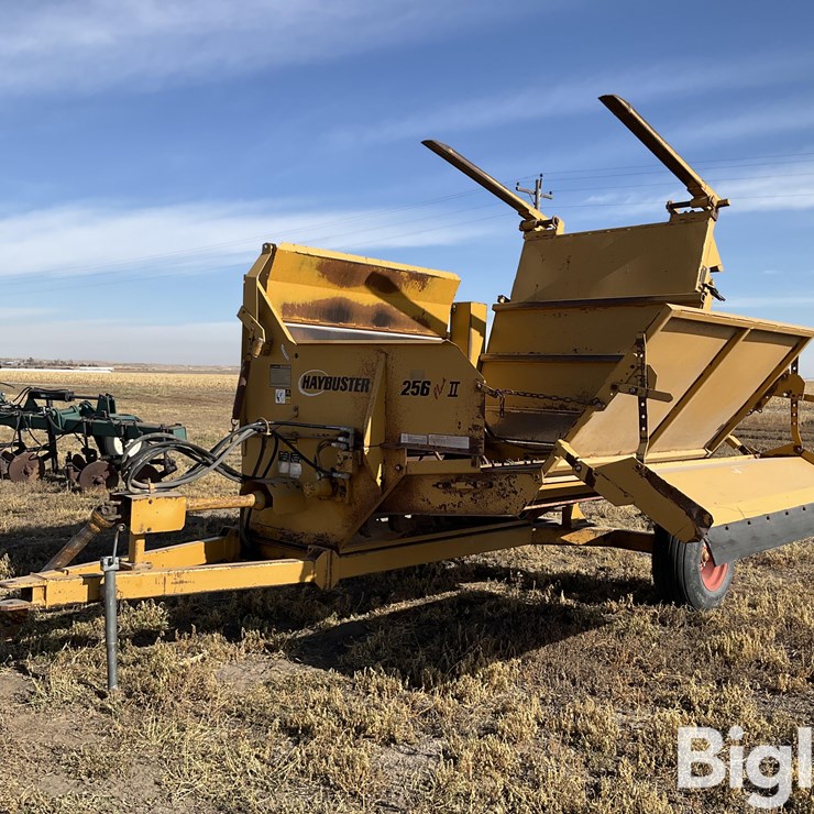 HAYBUSTER 256 PLUS II