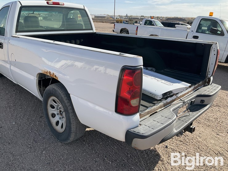 2006-chevrolet-1500-image-18