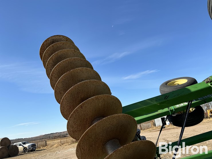 john-deere-630-image-19