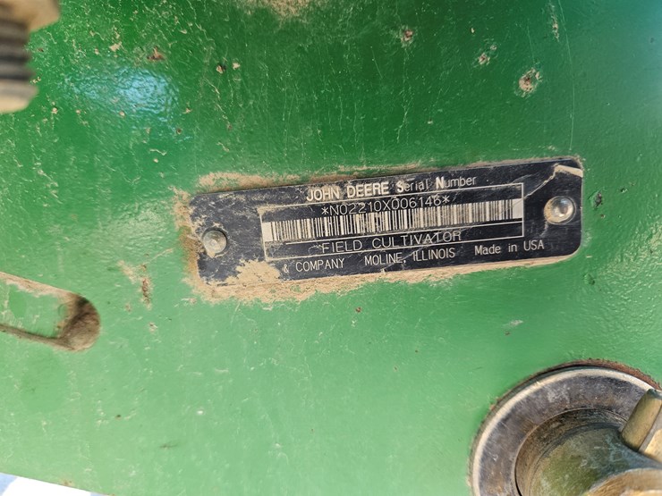 john-deere-2210-image-15