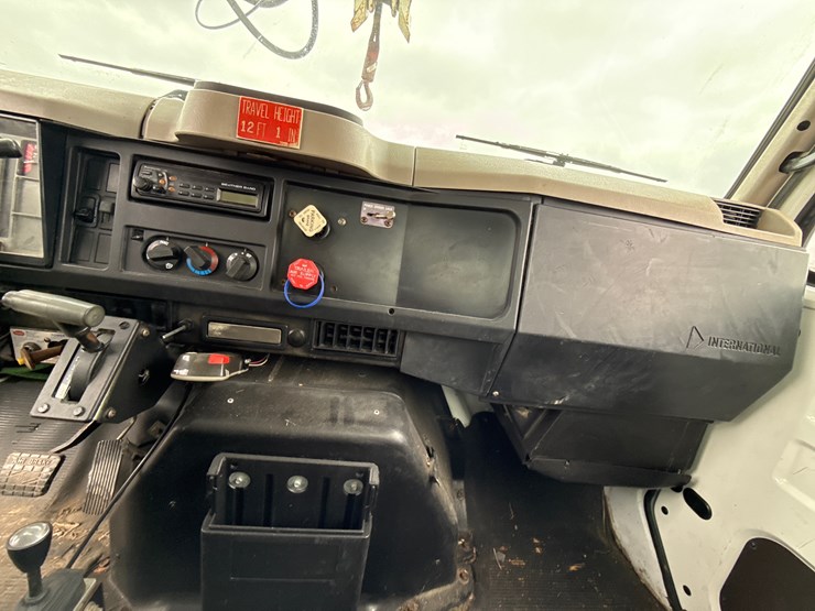 international-4900-image-30