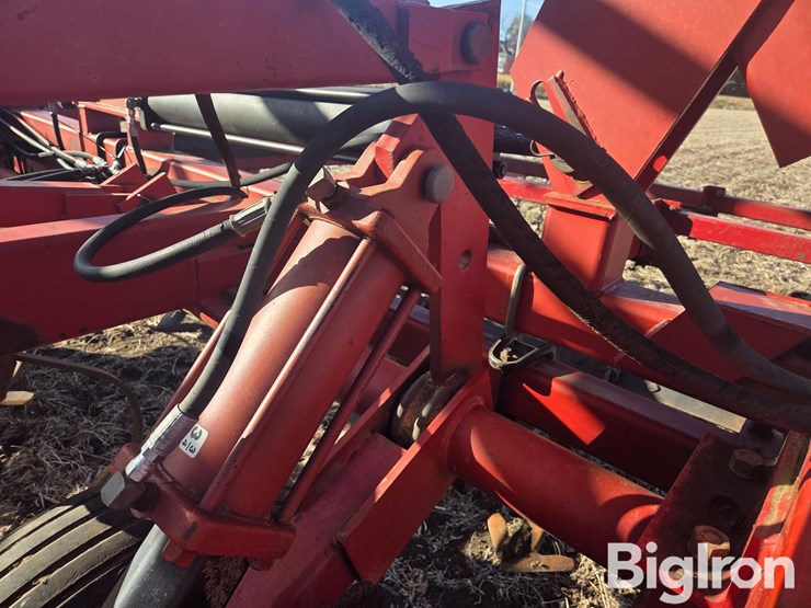 case-ih-4200-image-15