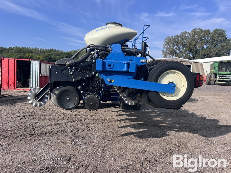 2020-kinze-3660-image-5