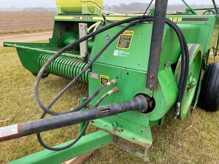 john-deere-328-image-7