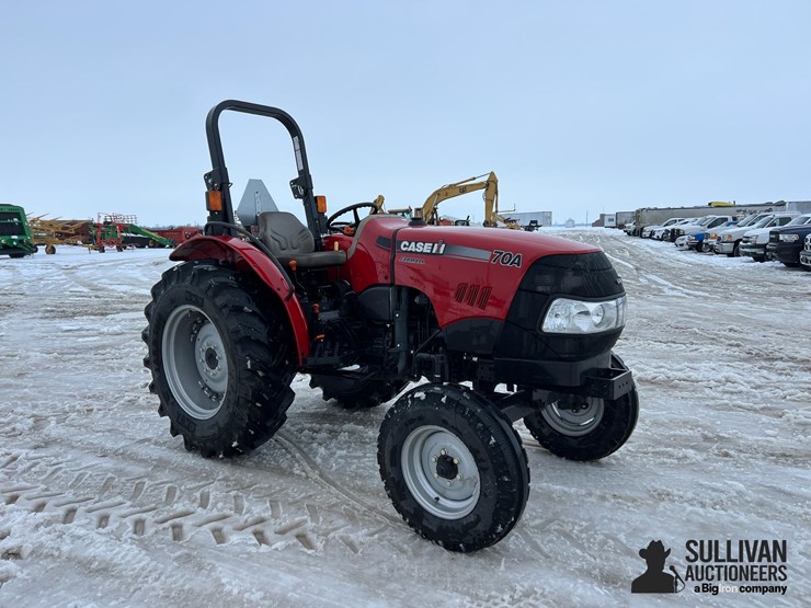 case-ih-farmall-70a-image-3