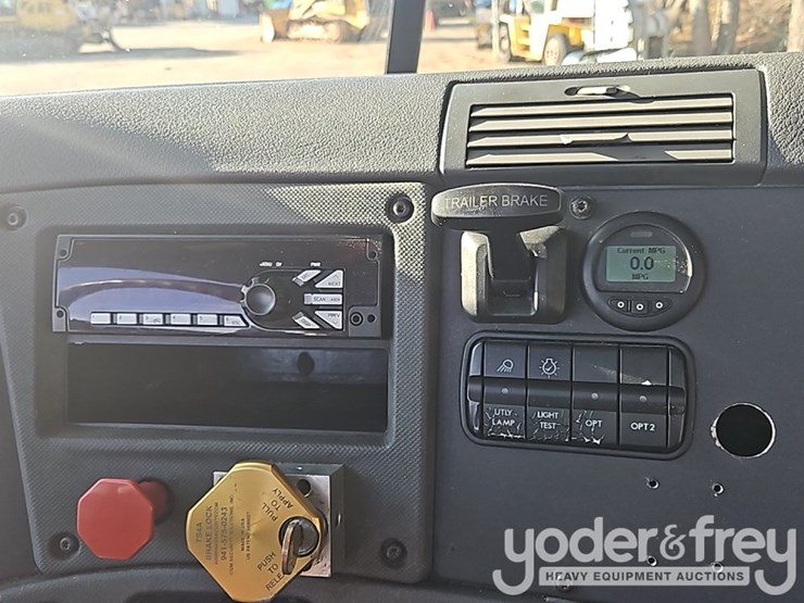 2018-freightliner-cascadia-image-49