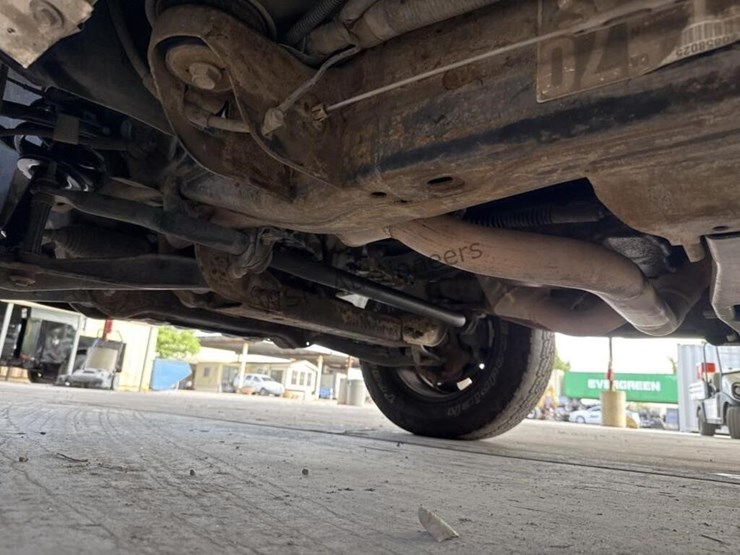 2012-chevrolet-silverado-1500-image-28