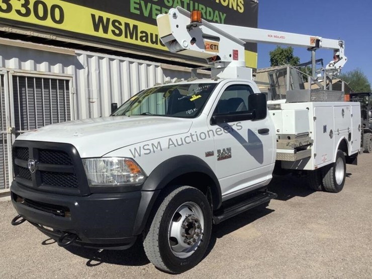 2014-ram-4500-bucket-truck-image-2
