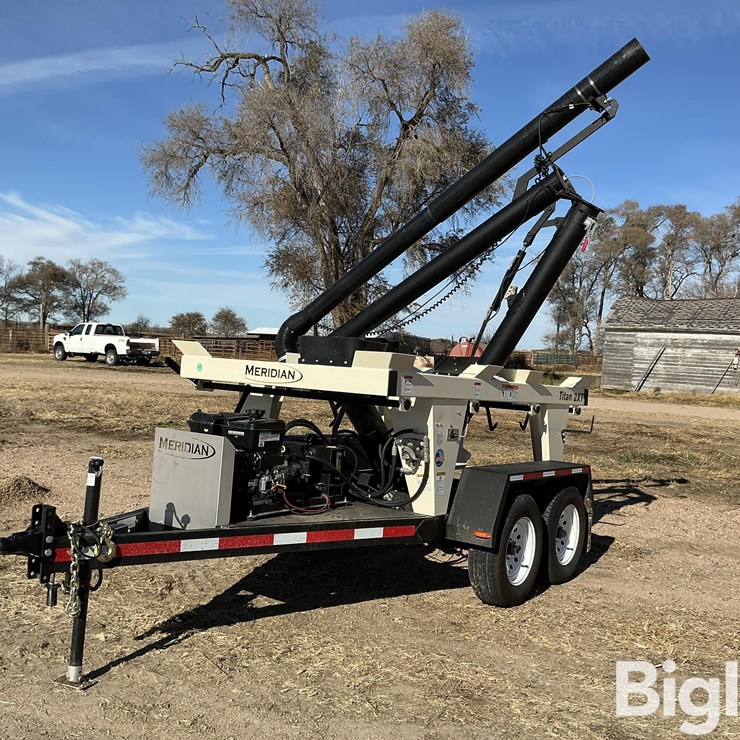2022 MERIDIAN TITAN 2