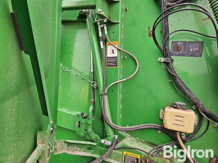 2020-john-deere-560r-image-17