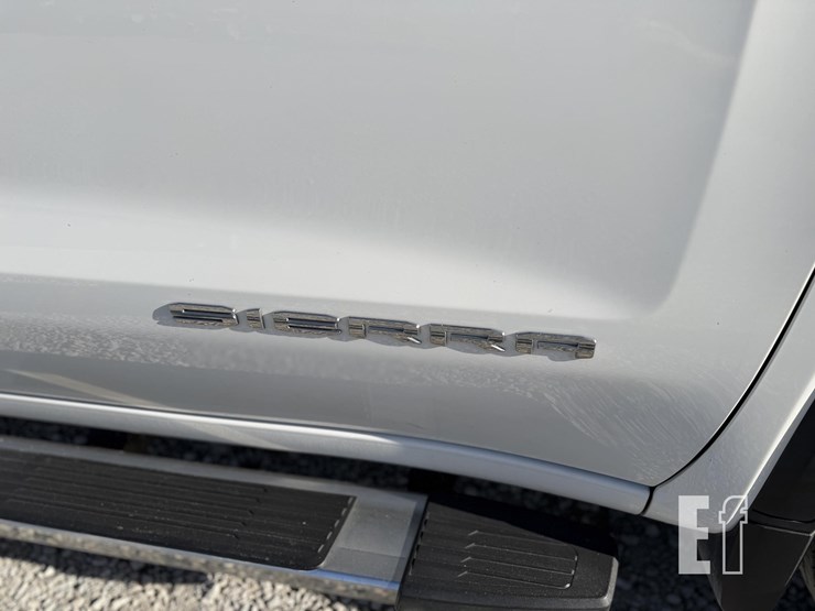 gmc-sierra-1500-slt-image-5