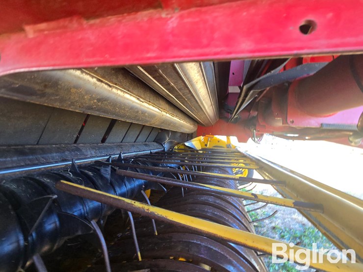 2014-new-holland-1000-image-11