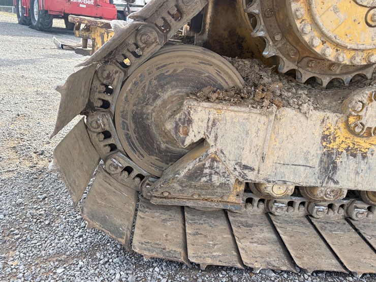 caterpillar-d4h-image-11