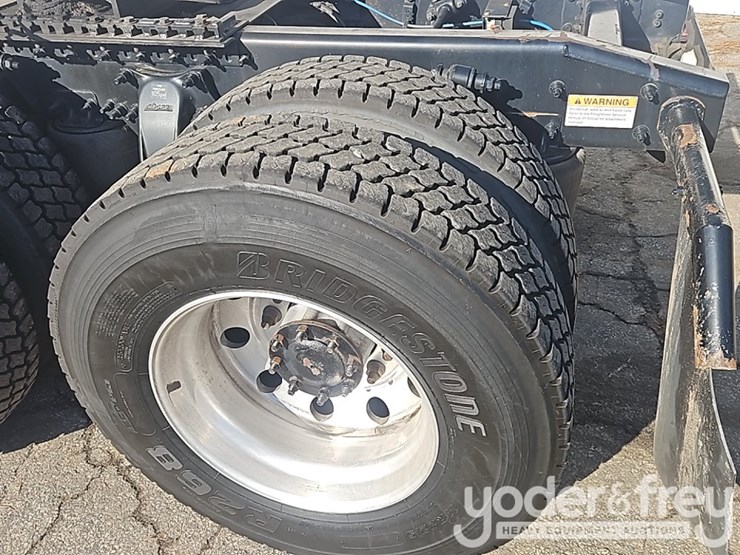 2018-freightliner-cascadia-image-11