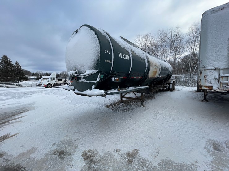 #1148-•-1967-tanker-trailer-(has-mn-title)-image-1