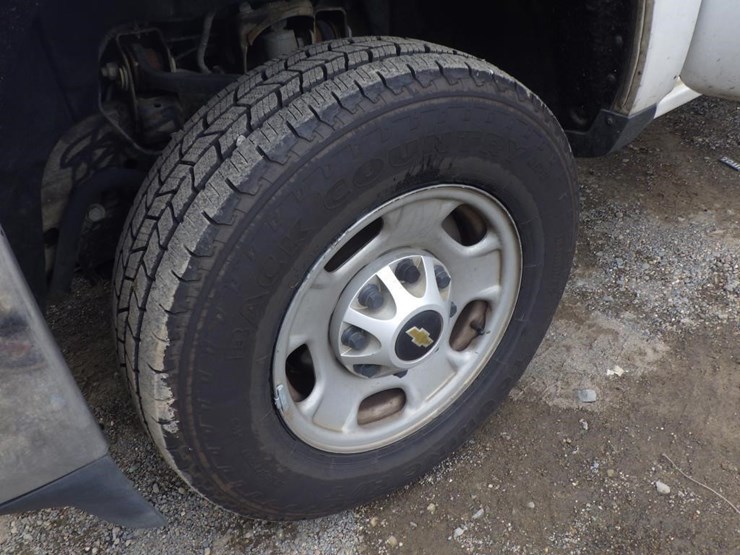 chevrolet-2500hd-image-13