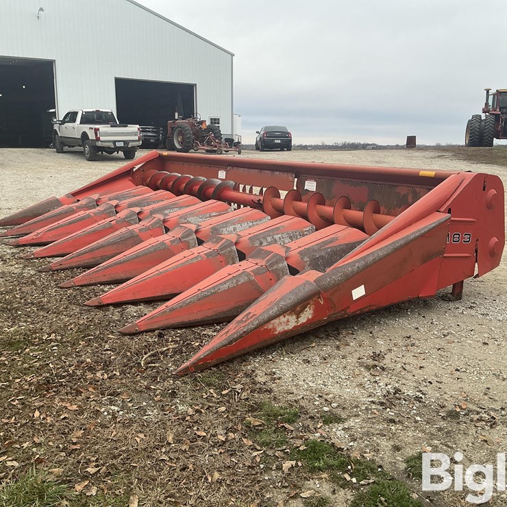 MASSEY-FERGUSON 1183