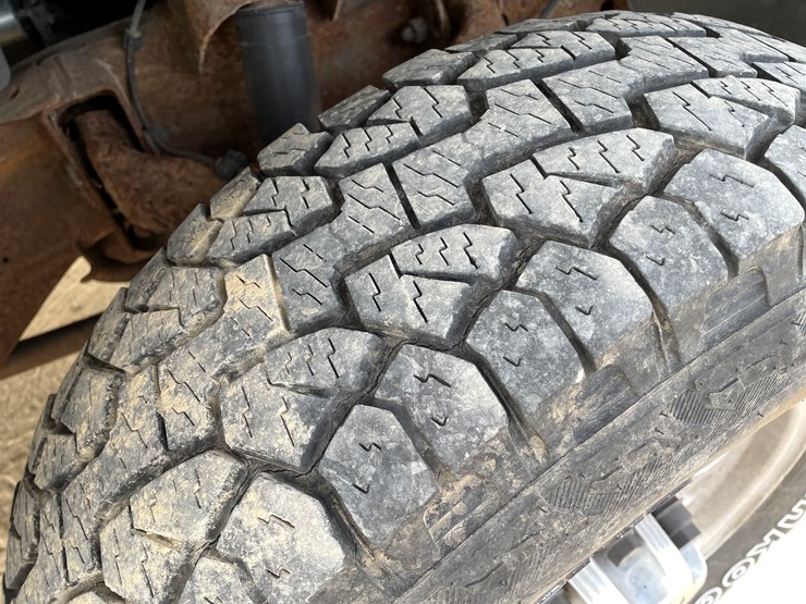 chevrolet-silverado-1500hd-image-120