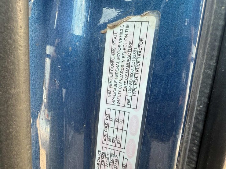 2014-peterbilt-579-image-6