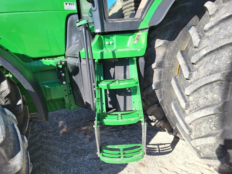 john-deere-8335r-image-54