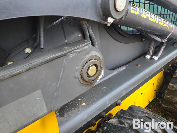 new-holland-l220-image-20