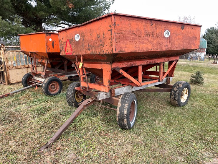 #205-•-j&m-gravity-box-on-running-gear-(boyceville,-wi)-image-1