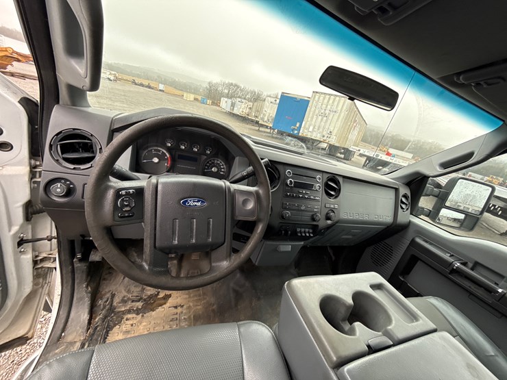 ford-f550-xl-image-20