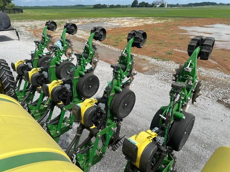 john-deere-1790-image-37