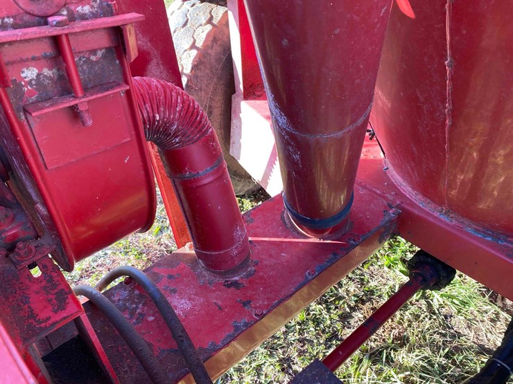 case-ih-1350-image-28