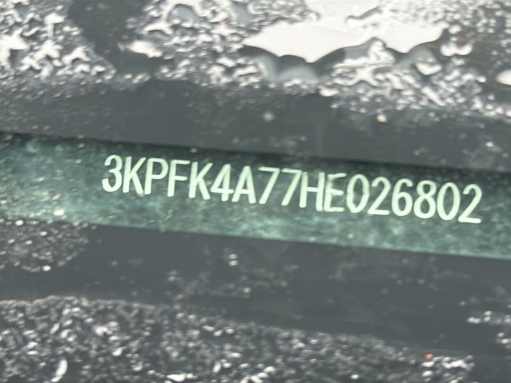 #2051-•-2017-kia-forte*-image-9