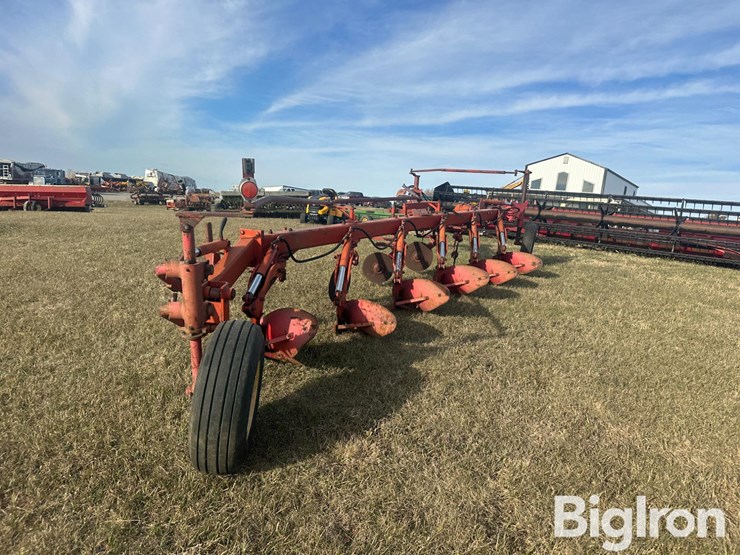 massey-ferguson-880-image-6