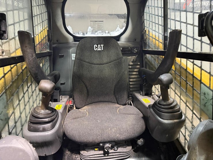 caterpillar-289d-image-22